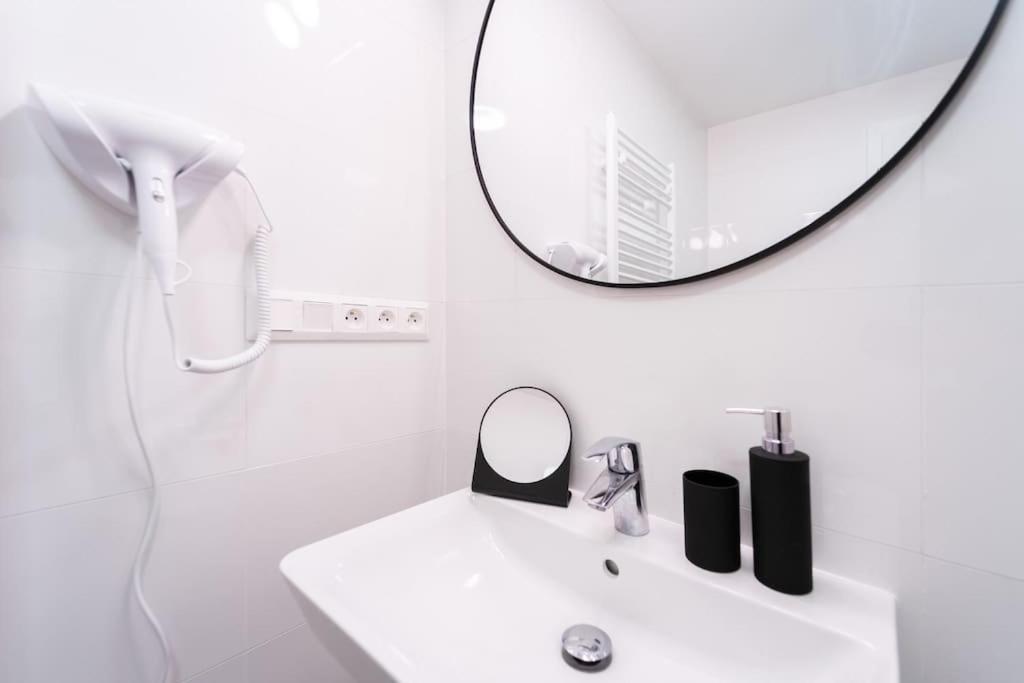Gold Garden Terrace Apartment Бърно Екстериор снимка