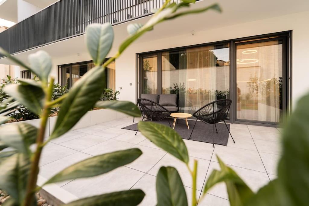 Gold Garden Terrace Apartment Бърно Екстериор снимка