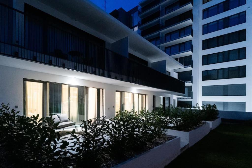 Gold Garden Terrace Apartment Бърно Екстериор снимка